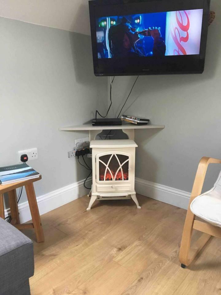Hill House Apartment Maghera  Luaran gambar